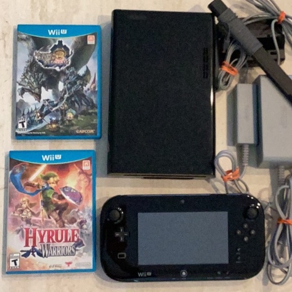Nintendo Other - Nintendo Wii U Console 32GB & 2 Games & Gamepad WUP-010 Zelda System Black